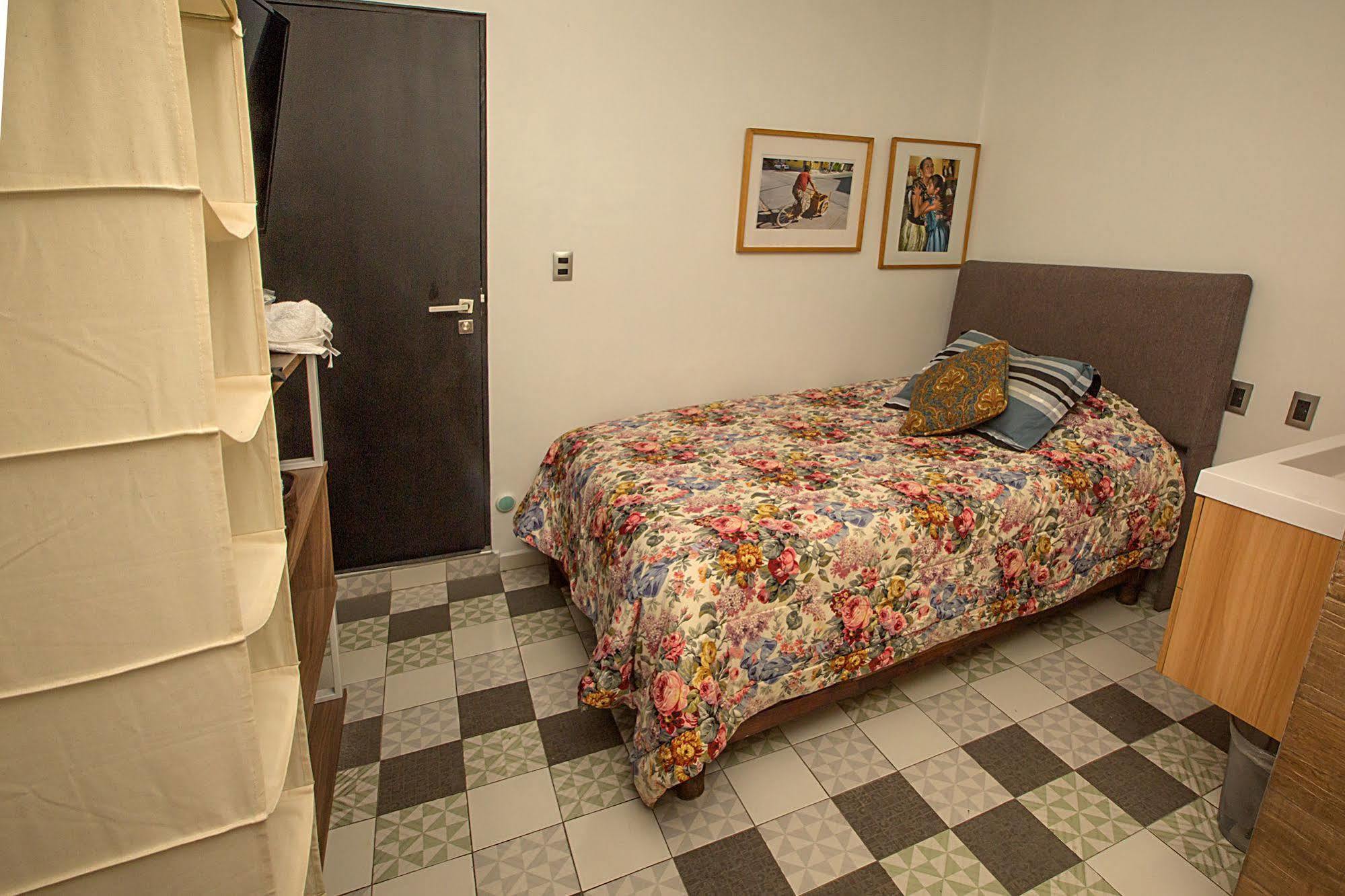 Suites Condesa Mexico City Exterior photo