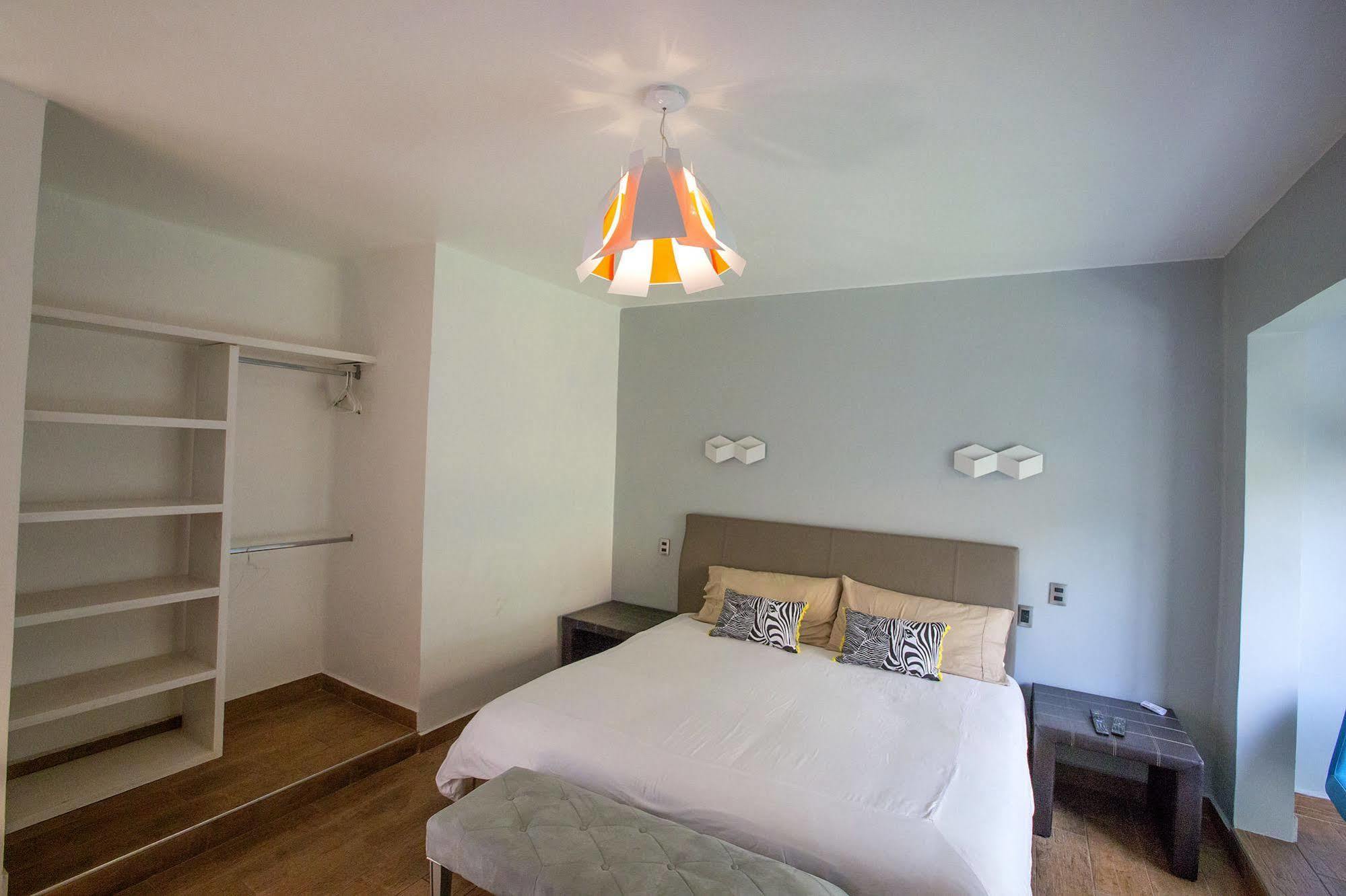 Suites Condesa Mexico City Exterior photo